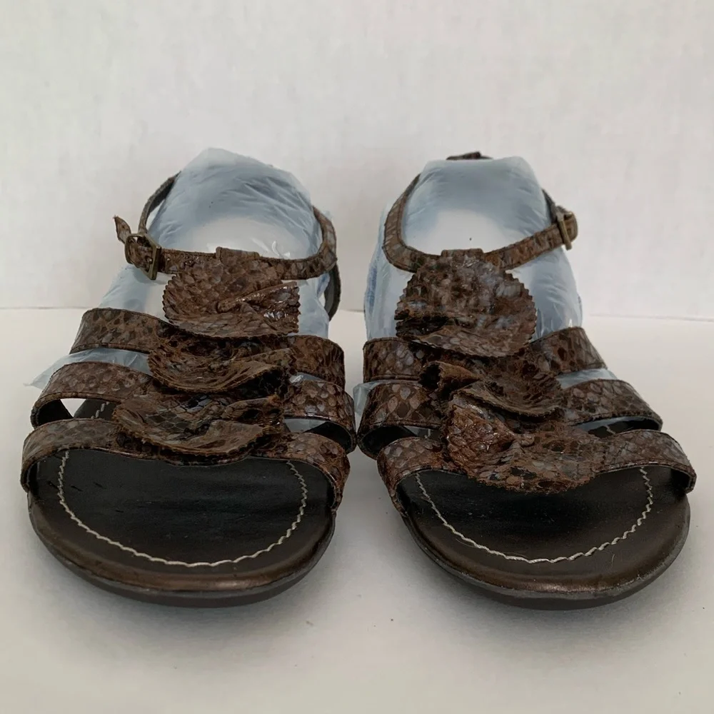 Vaneli Sandals Women 10.5M Brown Ankle Strap Low Heel Open Toe Shoes